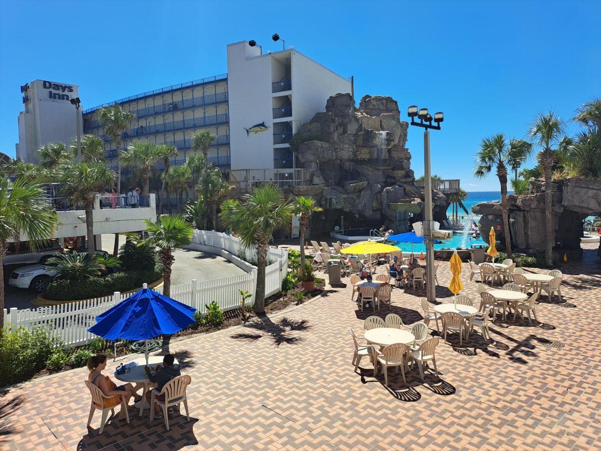 Days Inn By Wyndham Panama City Beach/Ocean Front Esterno foto