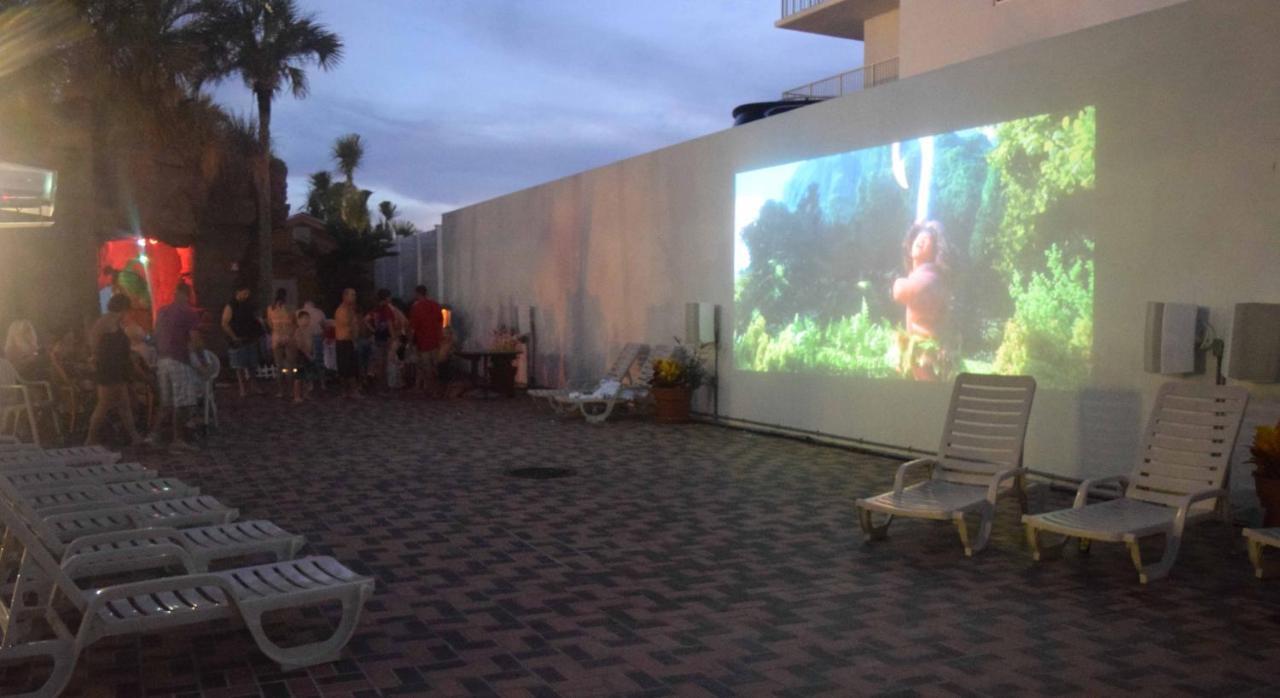 Days Inn By Wyndham Panama City Beach/Ocean Front Esterno foto